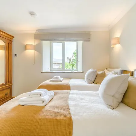 2 Bed In Oc-h42732 Prázdninový dům