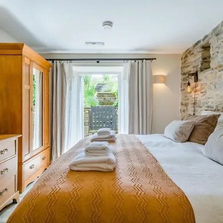 2 Bed In Oc-h42732 * Ravenstonedale